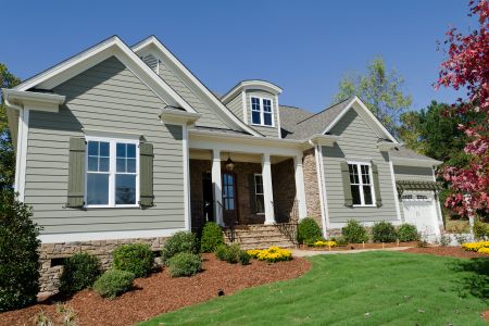 How Pressure Washing Removes Dirt, Algae, and Grime